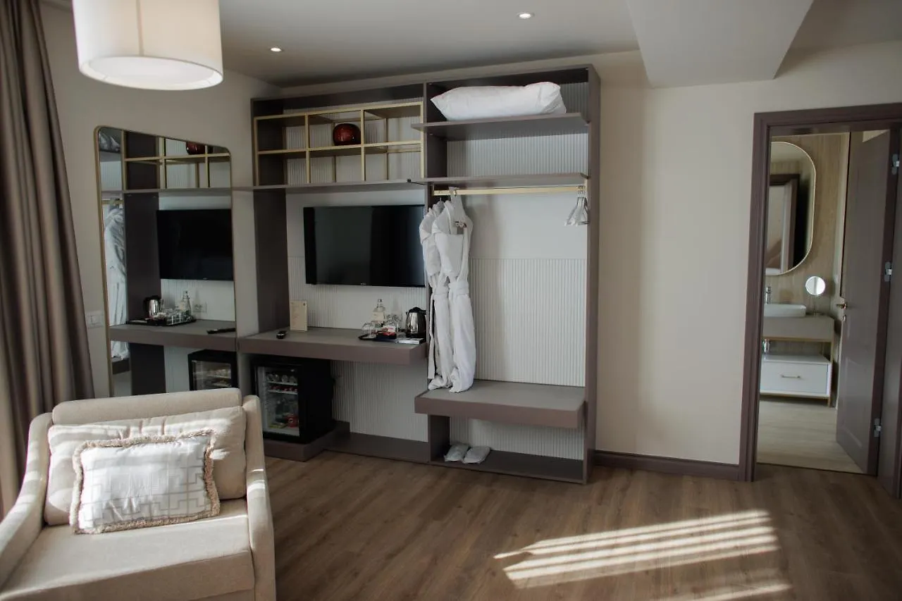 Palace Hotel & Spa Durres