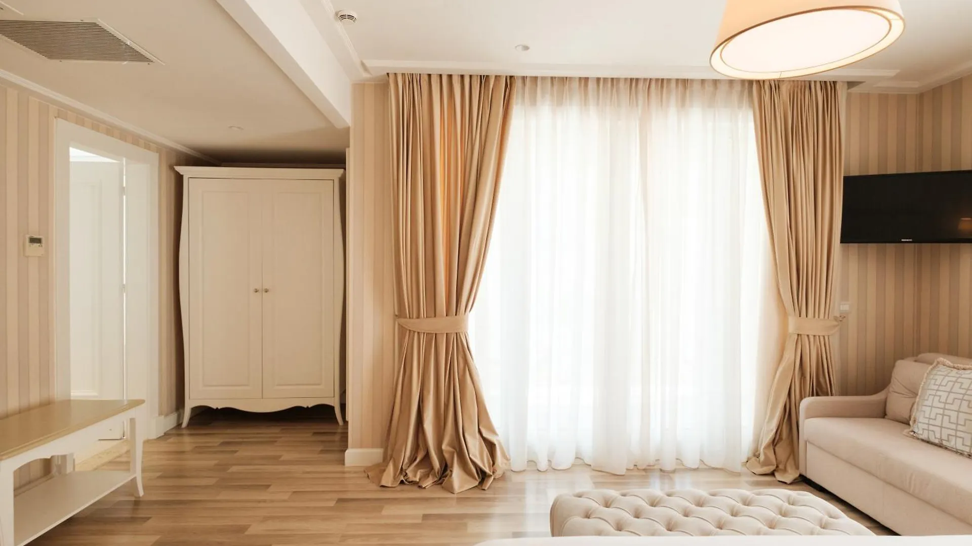 Palace Hotel & Spa Durrës