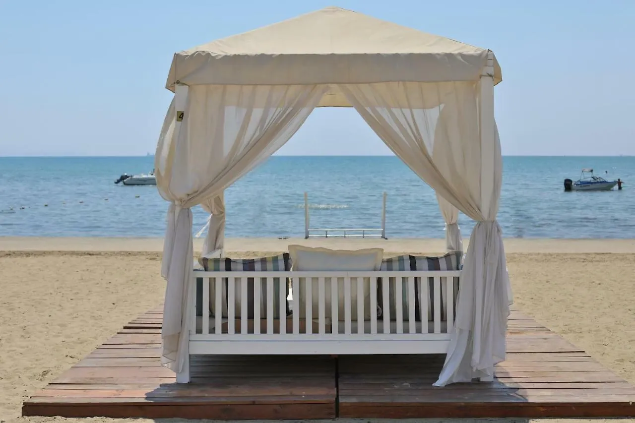 Palace Hotel & Spa Durrës 5*,